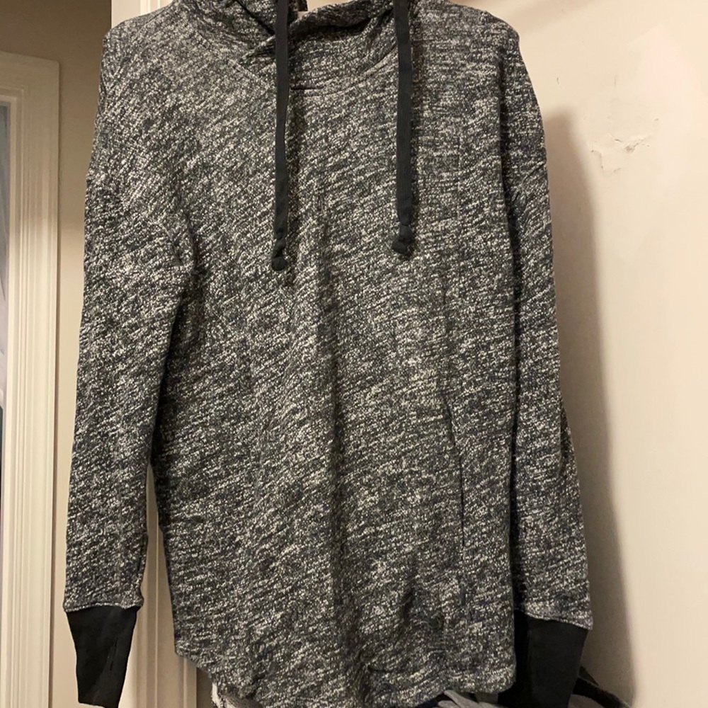Mossimo sweatshirt, size S.